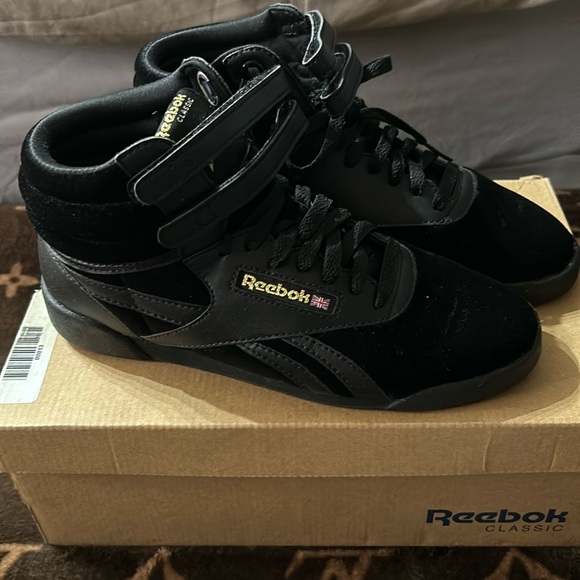 Reebok Freestyle Hi Velvet 2 - Picture 2 of 7